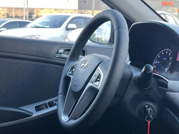 Hyundai Solaris I с пробегом 2011 года, цена 749 000 рублей, 166383 км, седан, Автокод Объявления