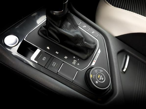 Volkswagen Tiguan II с пробегом 2019 года, цена 2 690 000 рублей, 73109 км, внедорожник, Автокод Объявления