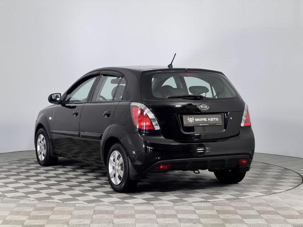 Kia Rio II Рестайлинг с пробегом 2011 года, цена 650 000 рублей, 211866 км, хэтчбек, Автокод Объявления
