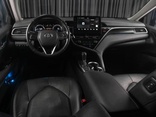 Toyota Camry VIII (XV70) Рестайлинг с пробегом 2023 года, цена 3 549 000 рублей, 32933 км, седан, Автокод Объявления