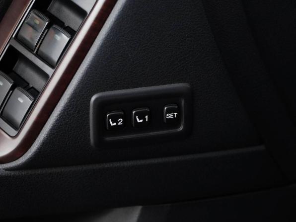 Toyota Land Cruiser Prado 150 Series Рестайлинг 1 с пробегом 2016 года, цена 3 999 999 рублей, 232496 км, внедорожник, Автокод Объявления
