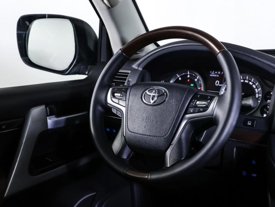Toyota Land Cruiser 200 Series Рестайлинг 2 Москва  - изображение 13