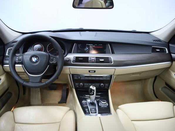 BMW 5 серии VI (F10/F11/F07) с пробегом 2013 года, цена 1 990 000 рублей, 250415 км, лифтбек, Автокод Объявления