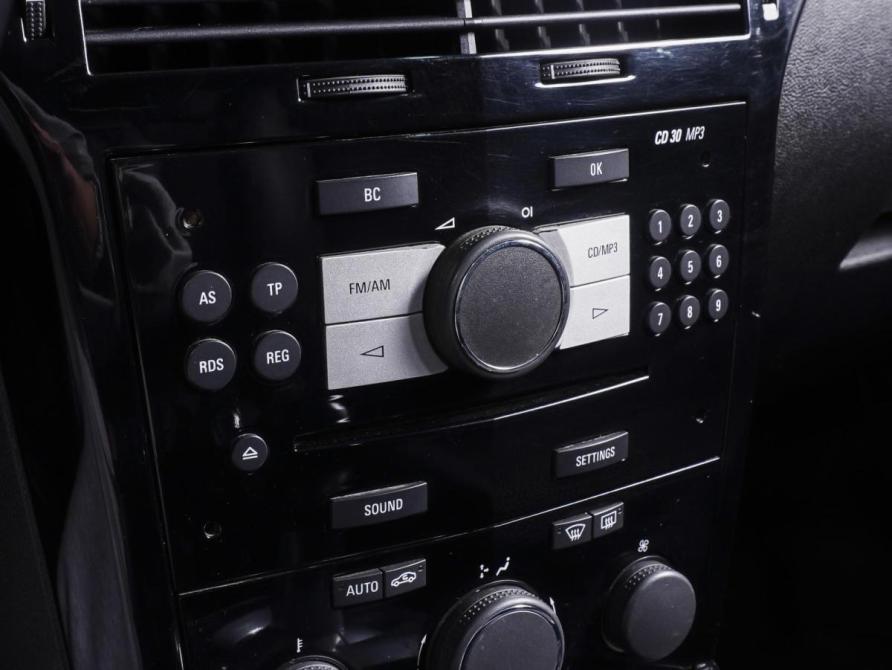 Opel Astra H Рестайлинг Ростов-на-Дону  - изображение 14