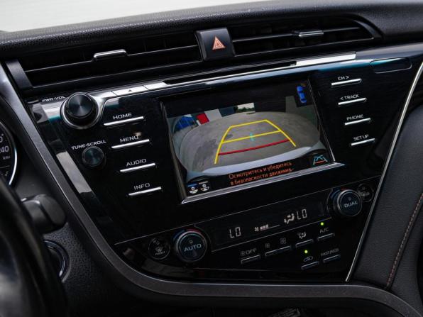 Toyota Camry VIII (XV70) с пробегом 2019 года, цена 2 420 000 рублей, 109027 км, седан, Автокод Объявления