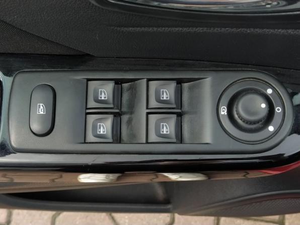 Renault Kaptur I с пробегом 2018 года, цена 1 519 000 рублей, 74738 км, внедорожник, Автокод Объявления
