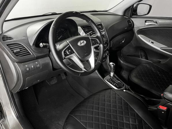 Hyundai Solaris I с пробегом 2011 года, цена 676 000 рублей, 203000 км, седан, Автокод Объявления