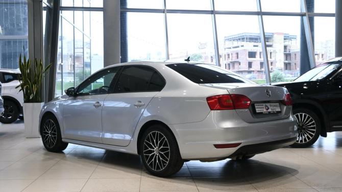 Volkswagen Jetta VI с пробегом 2014 года, цена 935 000 рублей, 220995 км, седан, Автокод Объявления