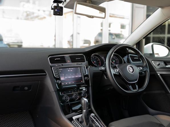 Volkswagen Golf VII с пробегом 2014 года, цена 1 440 000 рублей, 88781 км, универсал, Автокод Объявления