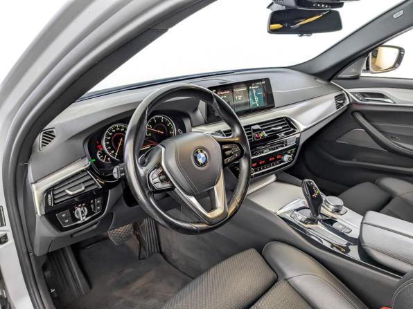 BMW 5 серии VII (G30/G31/G38) с пробегом 2018 года, цена 3 250 000 рублей, 250847 км, универсал, Автокод Объявления