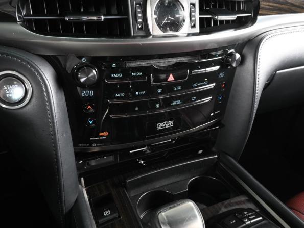 Lexus LX III Рестайлинг 2 с пробегом 2018 года, цена 9 799 000 рублей, 62769 км, внедорожник, Автокод Объявления