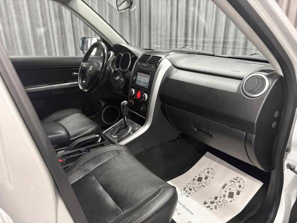 Suzuki Grand Vitara II Рестайлинг 2 с пробегом 2012 года, цена 1 150 000 рублей, 191785 км, внедорожник, Автокод Объявления