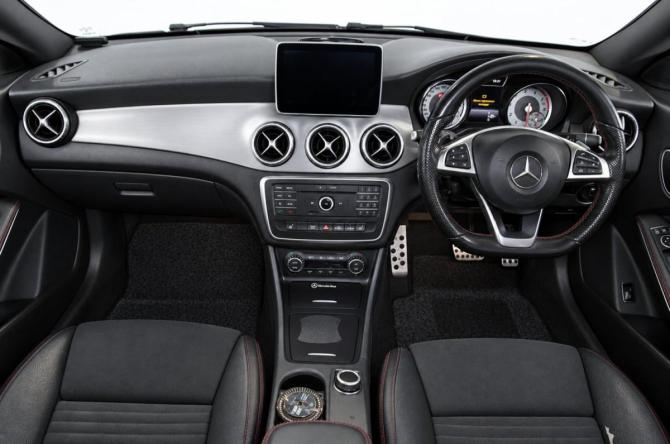 Mercedes-Benz CLA I (C117 X117) с пробегом 2015 года, цена 1 699 000 рублей, 170000 км, седан, Автокод Объявления