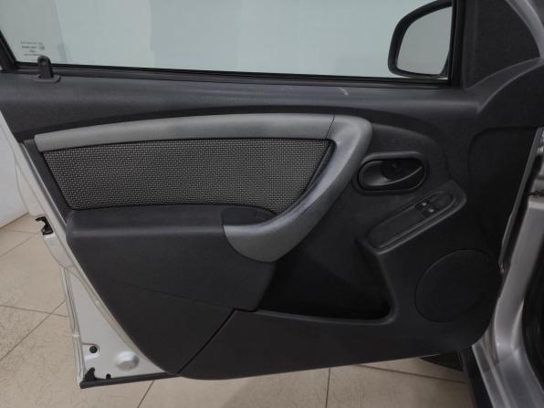 Renault Duster I Рестайлинг с пробегом 2016 года, цена 970 000 рублей, 211240 км, внедорожник, Автокод Объявления