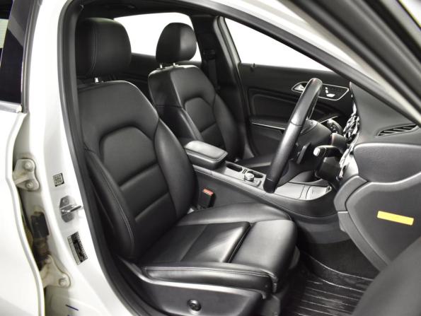 Mercedes-Benz GLA I (X156) Рестайлинг с пробегом 2019 года, цена 2 299 900 рублей, 47405 км, внедорожник, Автокод Объявления