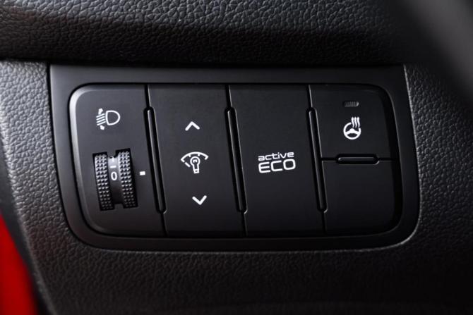 Kia Ceed II Рестайлинг с пробегом 2015 года, цена 1 030 000 рублей, 135000 км, универсал, Автокод Объявления