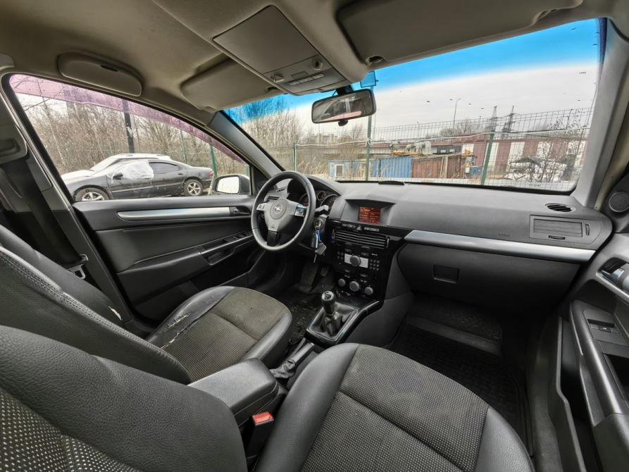 Opel Astra H Рестайлинг Санкт-Петербург  - изображение 9