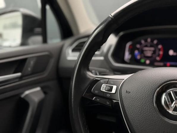 Volkswagen Tiguan II с пробегом 2019 года, цена 2 349 000 рублей, 100989 км, внедорожник, Автокод Объявления