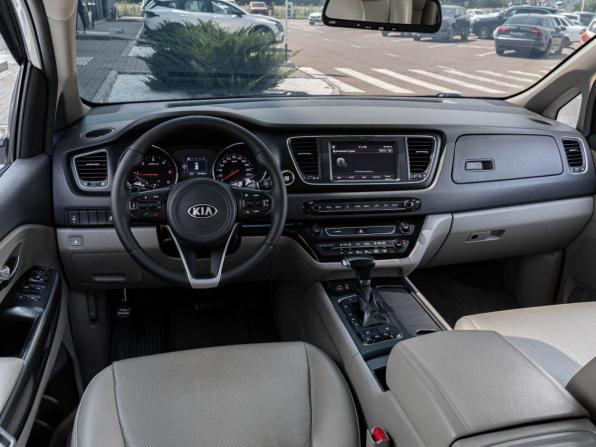 Kia Carnival III с пробегом 2017 года, цена 2 275 000 рублей, 94398 км, минивэн, Автокод Объявления