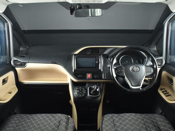 Toyota Noah III (R80) с пробегом 2014 года, цена 1 764 995 рублей, 182838 км, минивэн, Автокод Объявления