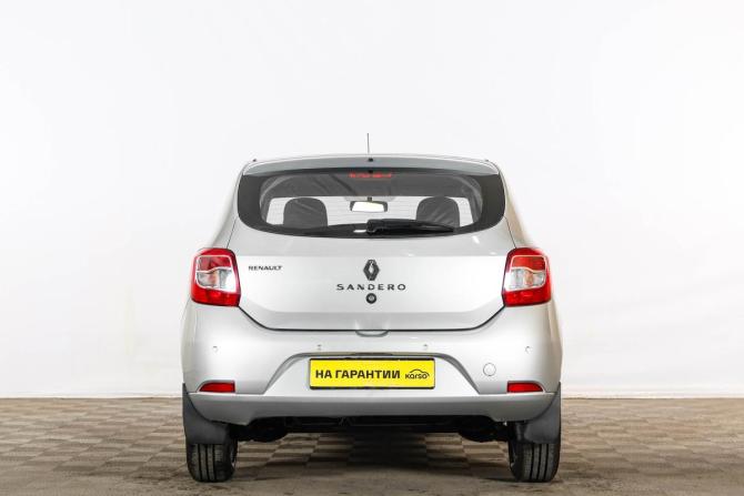 Renault Sandero II с пробегом 2018 года, цена 999 000 рублей, 56000 км, хэтчбек, Автокод Объявления