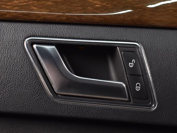 Mercedes-Benz E-Класс IV (W212 S212 C207) Рестайлинг с пробегом 2015 года, цена 2 149 995 рублей, 244922 км, седан, Автокод Объявления