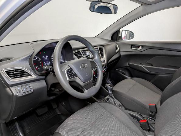 Hyundai Solaris II Рестайлинг с пробегом 2022 года, цена 1 615 000 рублей, 85069 км, седан, Автокод Объявления