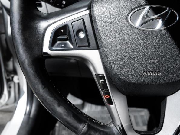 Hyundai Solaris I Рестайлинг с пробегом 2016 года, цена 1 050 000 рублей, 238489 км, седан, Автокод Объявления
