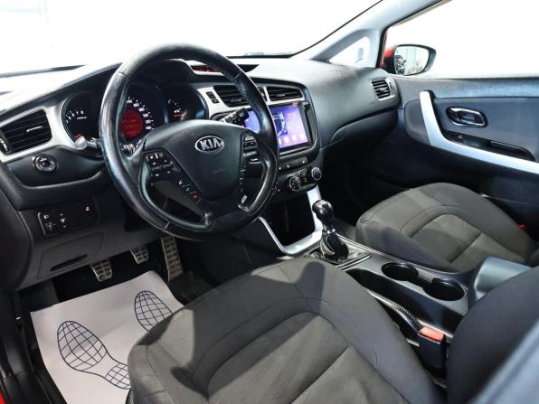 Kia Ceed II с пробегом 2014 года, цена 791 000 рублей, 176600 км, хэтчбек, Автокод Объявления