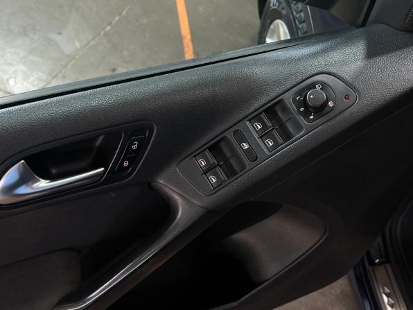 Volkswagen Tiguan I Рестайлинг с пробегом 2012 года, цена 1 300 000 рублей, 133960 км, внедорожник, Автокод Объявления