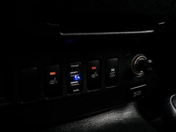 Toyota Hilux VII Рестайлинг с пробегом 2015 года, цена 2 510 000 рублей, 229840 км, offers.body_type.unknown, Автокод Объявления