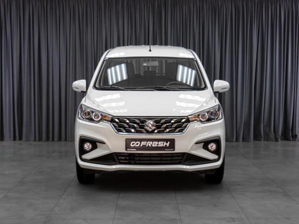 Suzuki Ertiga II с пробегом 2022 года, цена 2 600 000 рублей, 82 км, компактвэн, Автокод Объявления
