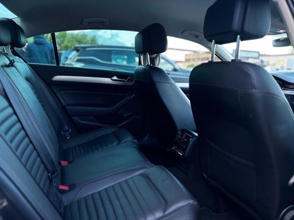 Volkswagen Passat B8 с пробегом 2019 года, цена 1 850 000 рублей, 227171 км, седан, Автокод Объявления