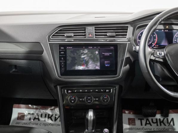 Volkswagen Tiguan II с пробегом 2018 года, цена 2 181 000 рублей, 99775 км, внедорожник, Автокод Объявления