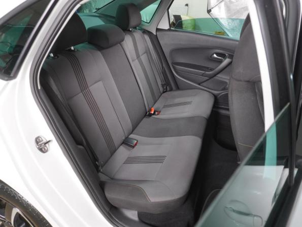 Volkswagen Polo V Рестайлинг с пробегом 2016 года, цена 1 099 000 рублей, 245126 км, седан, Автокод Объявления