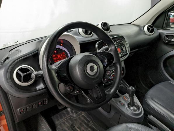 Smart Forfour II с пробегом 2017 года, цена 690 000 рублей, 125304 км, хэтчбек, Автокод Объявления