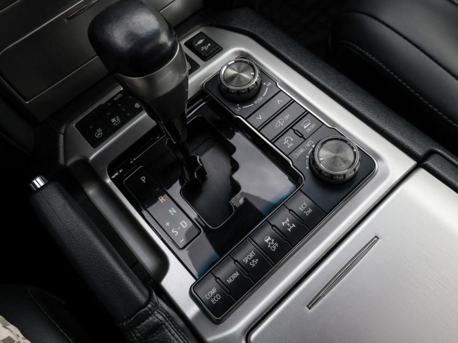 Toyota Land Cruiser 200 Series Рестайлинг 2 Москва  - изображение 21