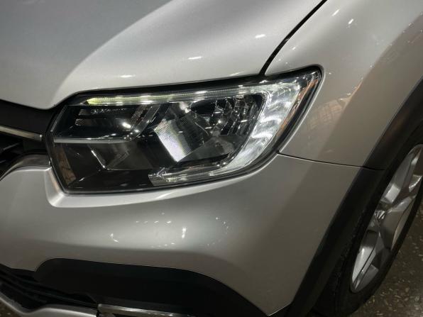 Renault Sandero II Рестайлинг с пробегом 2019 года, цена 980 000 рублей, 89833 км, хэтчбек, Автокод Объявления