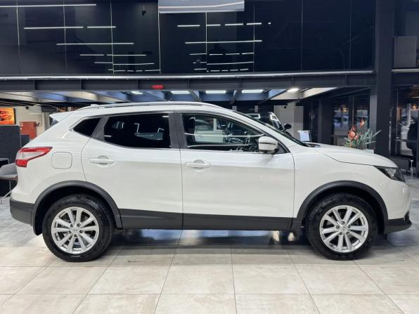 Nissan Qashqai II с пробегом 2017 года, цена 1 750 000 рублей, 97000 км, внедорожник, Автокод Объявления