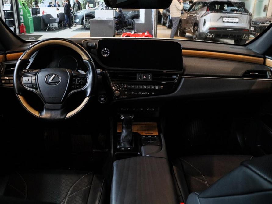 Lexus ES VII Рестайлинг Москва  - изображение 12