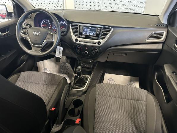 Hyundai Solaris II с пробегом 2017 года, цена 510 000 рублей, 94639 км, седан, Автокод Объявления