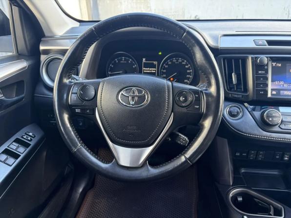 Toyota RAV4 IV (XA40) Рестайлинг с пробегом 2018 года, цена 2 520 000 рублей, 165916 км, внедорожник, Автокод Объявления