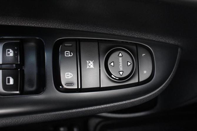 Kia Rio IV с пробегом 2018 года, цена 1 415 000 рублей, 118000 км, седан, Автокод Объявления