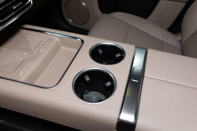 Новый Li Auto (Lixiang) L9 I Рестайлинг 2025 года, цена 11 600 000 рублей, внедорожник, Автокод Объявления