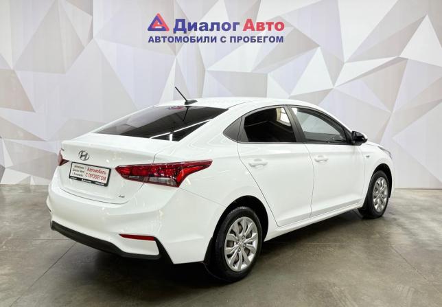 Hyundai Solaris II с пробегом 2017 года, цена 1 360 000 рублей, 96754 км, седан, Автокод Объявления