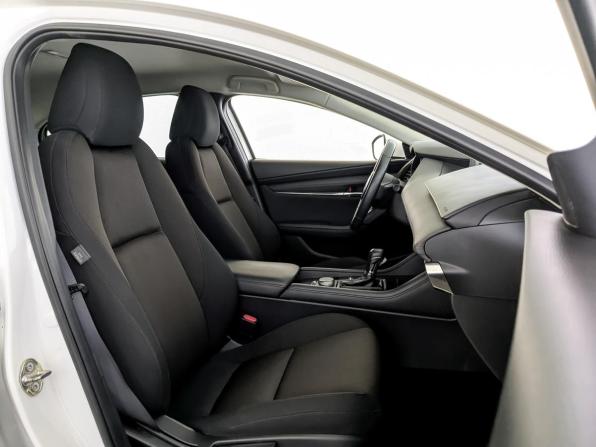 Mazda 3 IV (BP) с пробегом 2019 года, цена 1 965 000 рублей, 87602 км, седан, Автокод Объявления