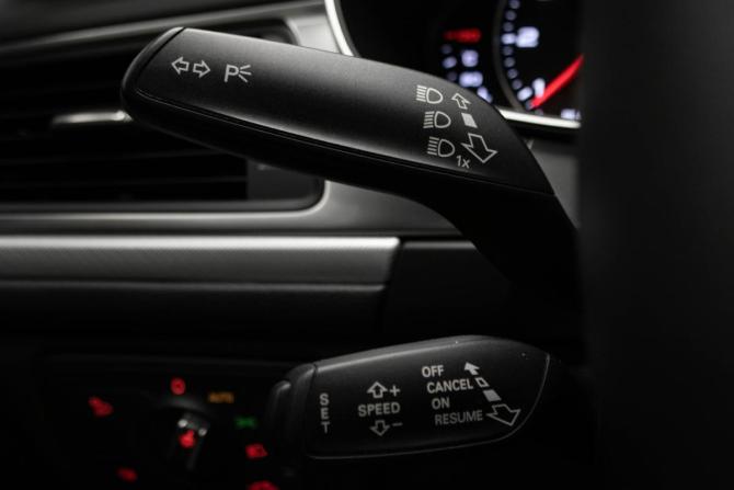 Audi A6 IV (C7) Рестайлинг с пробегом 2016 года, цена 1 645 000 рублей, 199347 км, седан, Автокод Объявления