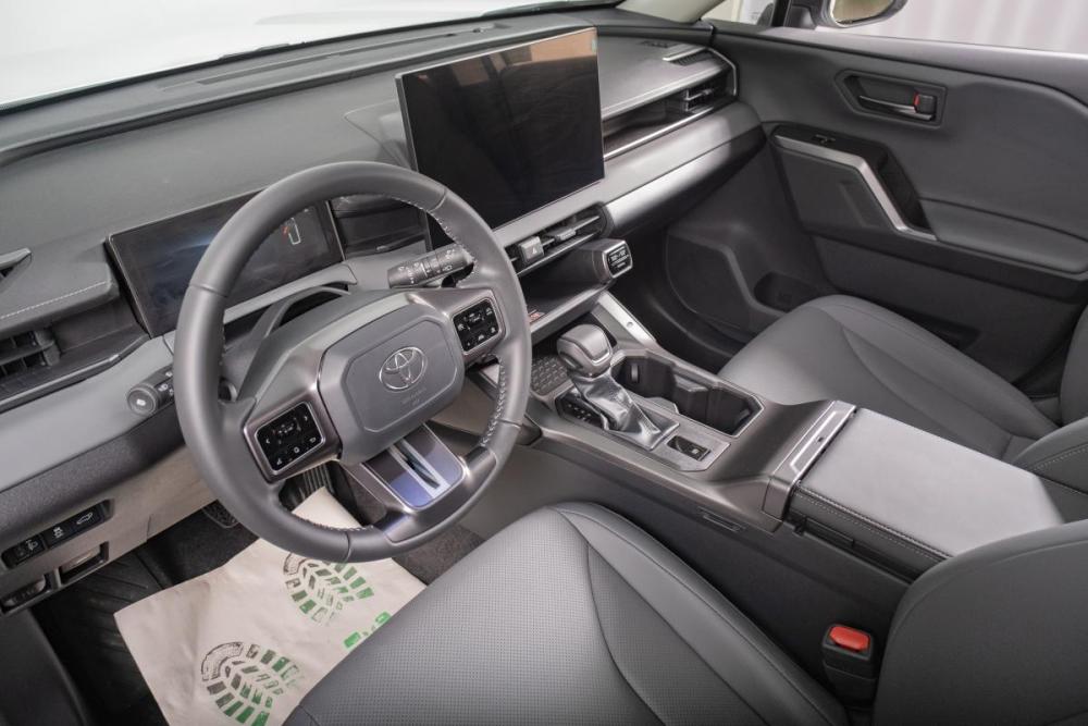 Toyota RAV4 V (XA50) Томск  - изображение 9