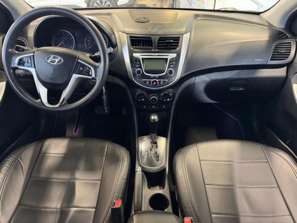 Hyundai Solaris I с пробегом 2012 года, цена 679 000 рублей, 172000 км, хэтчбек, Автокод Объявления