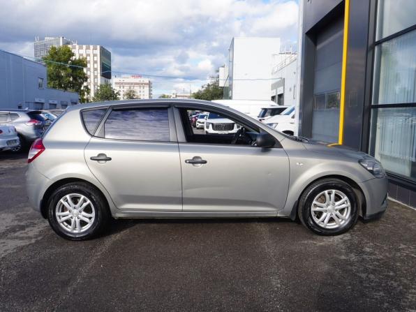 Kia Ceed I Рестайлинг с пробегом 2011 года, цена 468 000 рублей, 393033 км, хэтчбек, Автокод Объявления